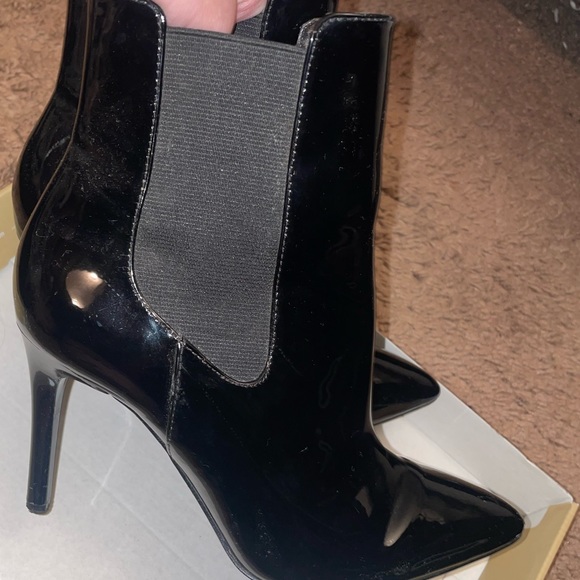 FINAAAAL SAAAALE CAUSE I’m TRAVELING 
 - Aldo boots - Picture 2 of 4